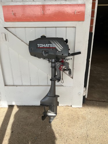 Tohatsu 5hp outboard engine - outboard,